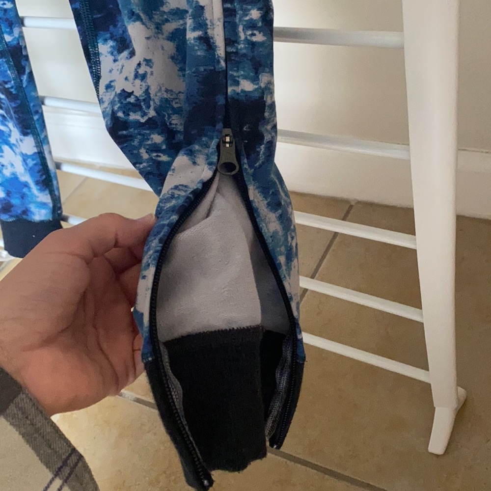 Lululemon vintage joggers (sz. 2) - Picture 2 of 3